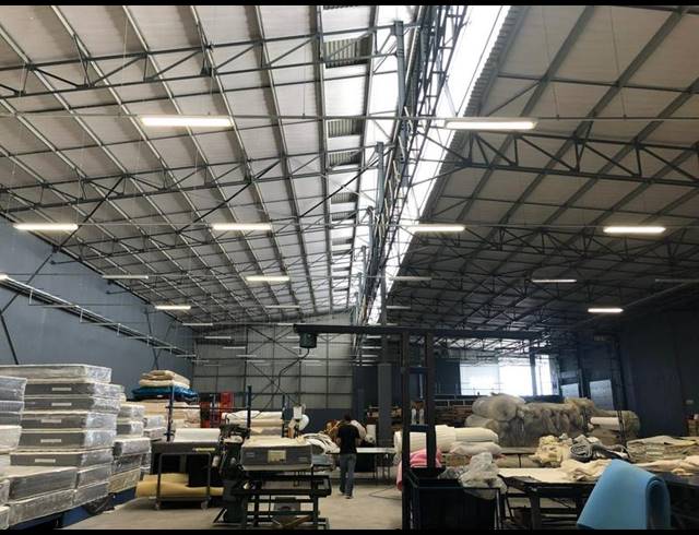 INDUSTRIAL PROPERTY TO RENT IN LOUWLARDIA